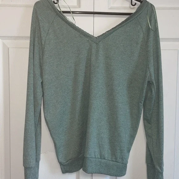 Sweater - Picture 3 of 3
